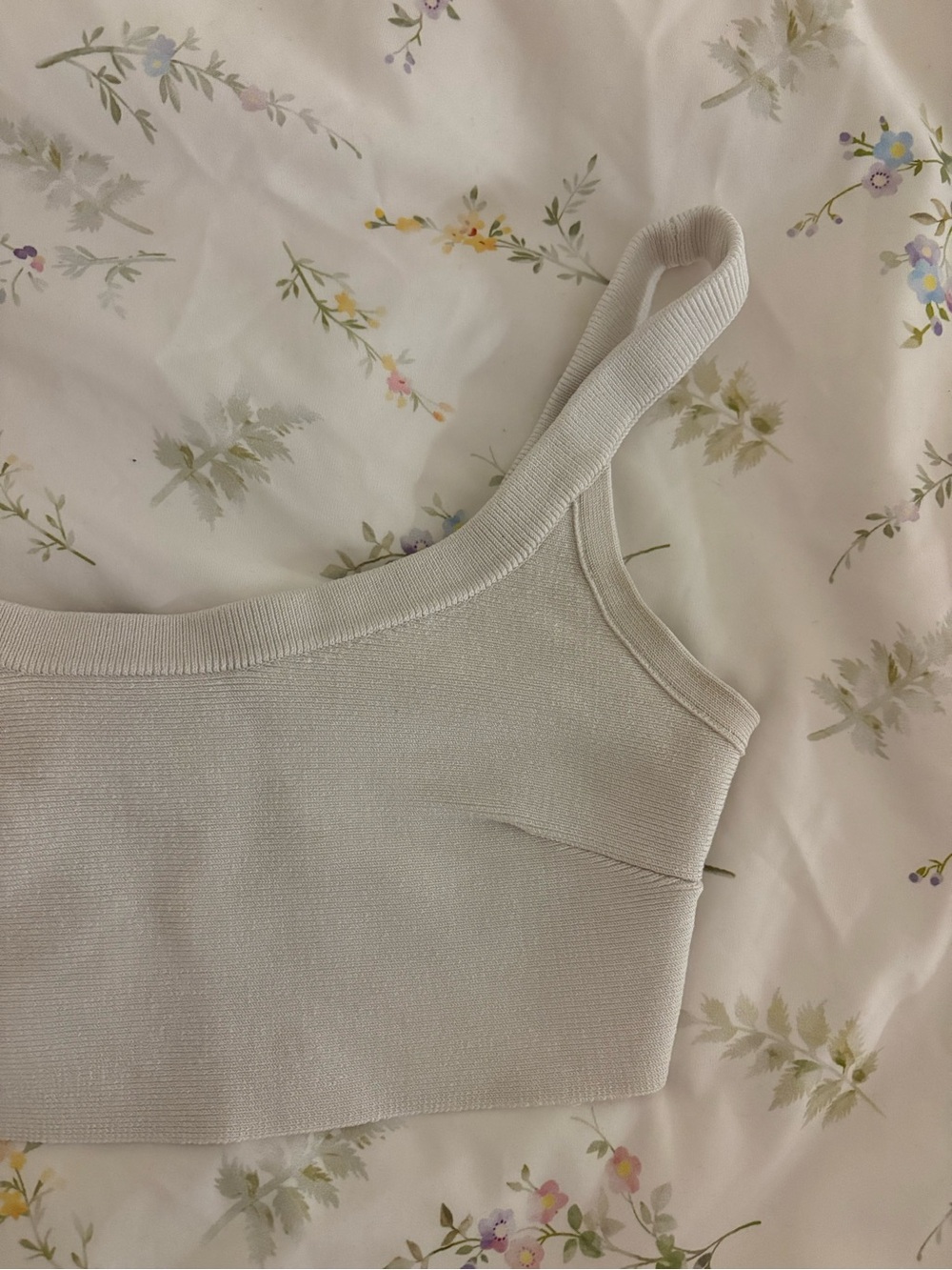 Babaton Ivory Ribbed Crop Tank - Picture 4 of 4